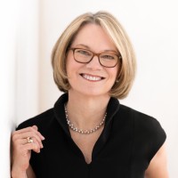 Lynne Kiesling